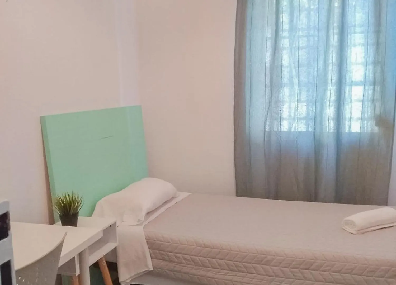 Bbtk Bed And Bike Hotel Malaga Guest house